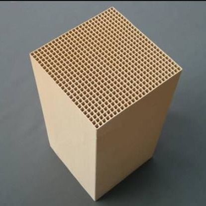 Automobile Emissions Catalyst Ceramic Honeycomb Filter Oval Pellet Square ISO14001